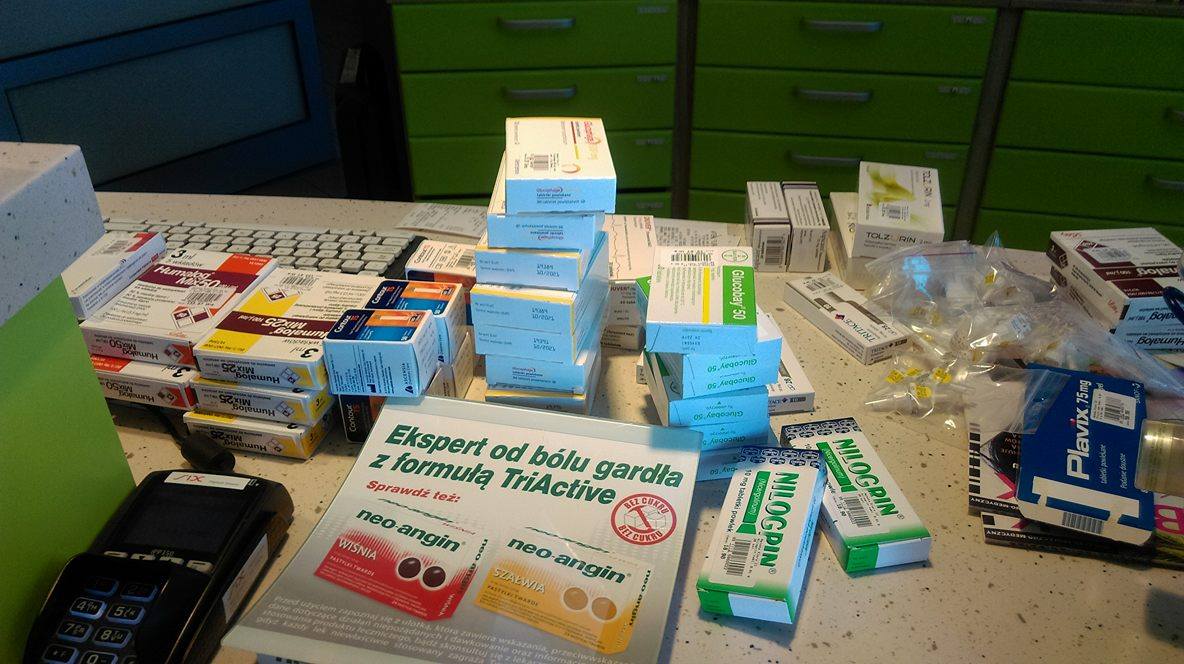 Leki dla chorej na cukrzycę - zapas na 2 miesiące